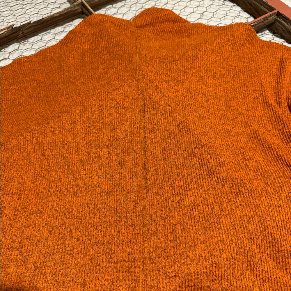 Sweater - Picture 5 of 5